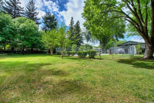 107 Del Rio Cir, Vacaville CA  95687-4801 exterior