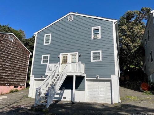 447 Cove Rd, Stamford, CT 06902-6123