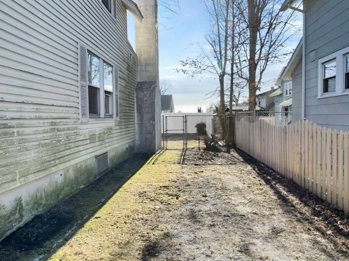 79 Main St, Port Jervis NY  12771-2111 exterior