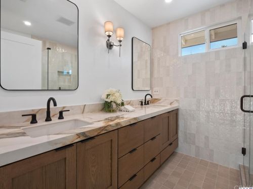 5267 Gould Ave, La Canada CA  91011-2443 exterior