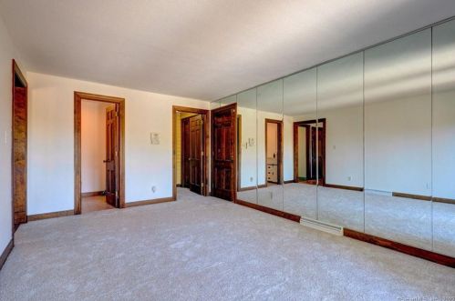 58 Quail Hollow Dr, Southington CT  06489-1616 exterior