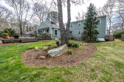 45 Sheffield Rd, Brewster, MA 02631-2847