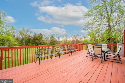 1822 Old Sumneytown Pike, Harleysville PA  19438-1129 exterior