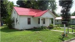507 5th St, Lawrenceburg, TN 38464-2841