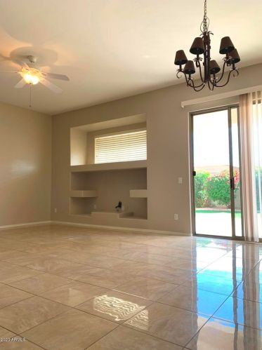 6373 Blackhawk Dr, Glendale AZ  85308-6671 exterior