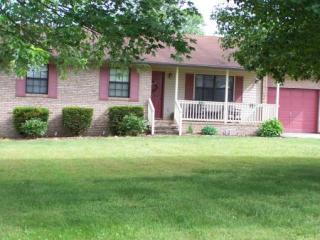 110 Chestnut Ct, Crossville, TN 38555-1506