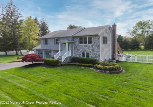 94 Jackson Mills Rd, East Freehold, NJ 07728-8053