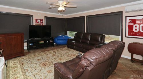 200 Rahway Ave, South Plainfield NJ  07080-3738 exterior