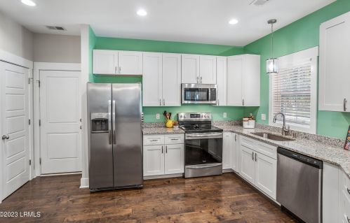 14 Partridge Cir, Beaufort SC  29907-1234 exterior