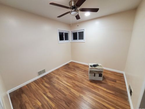 60 Cedar St, Hicksville NY  11801-3241 exterior