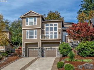 4611 11th Cir, Camas, WA 98607-8413
