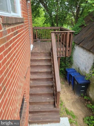 614 49th Pl, Washington, DC 20019-4873