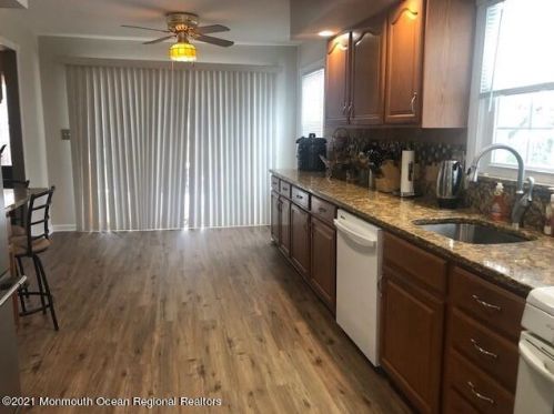 17 Hance Blvd, East Freehold, NJ 07728-1405