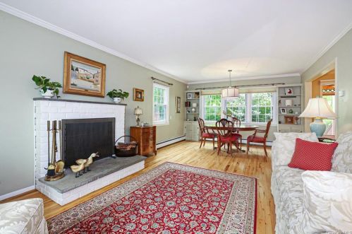 20 Coralyn Ave, White Plains, NY 10605-3826