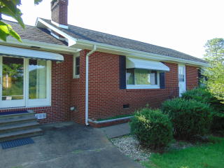 1202 Eagle Bnd Rd, Clinton TN  37716-3810 exterior