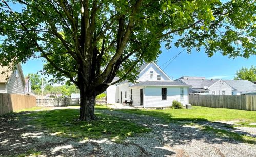 1023 Washington Ave, Washington Court House OH  43160-2057 exterior