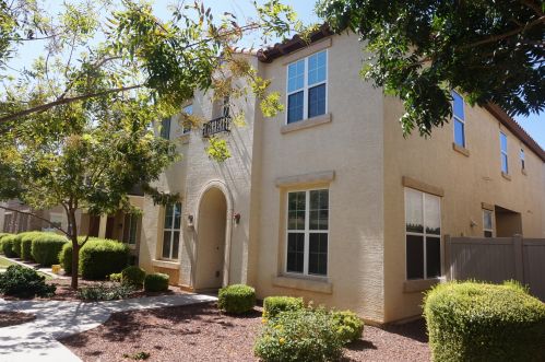 953 Almira Ave, Gilbert, AZ 85296-2852