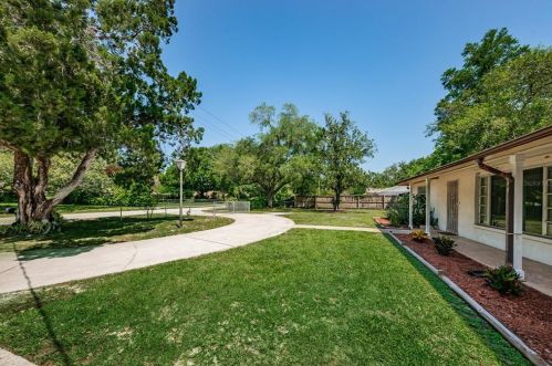 16903 Hanna Rd, Lutz FL  33549-5664 exterior
