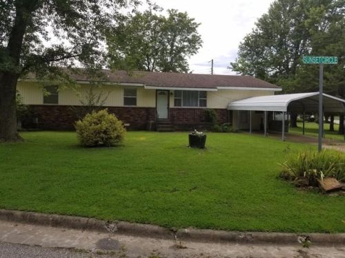 521 Sunset Cir, Melrose, KS 66725-1064