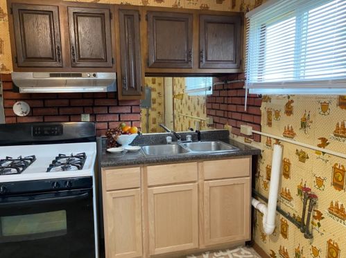 1949 Tennessee St, Gary IN  46407-2825 exterior