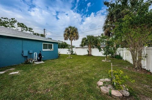 5604 102nd Ave, Pinellas Park FL  33782-3306 exterior