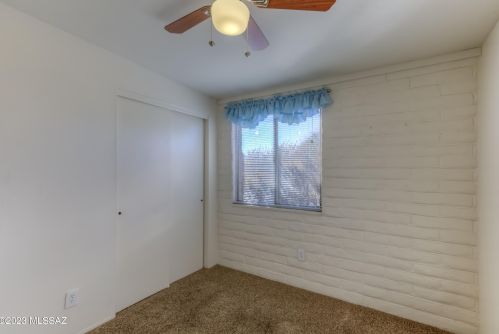 6783 Hawk Dr, Tucson AZ 85730-3247 exterior