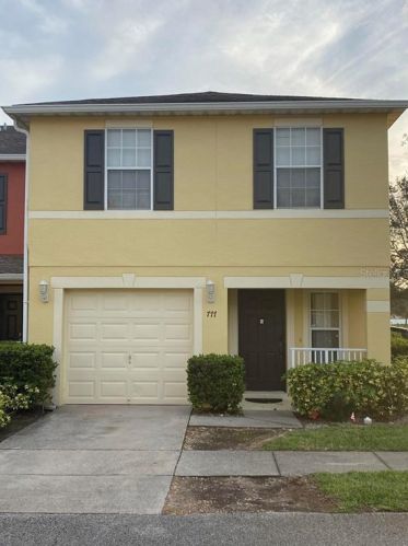 777 Cresting Oak Cir, Orlando, FL 32824-6135