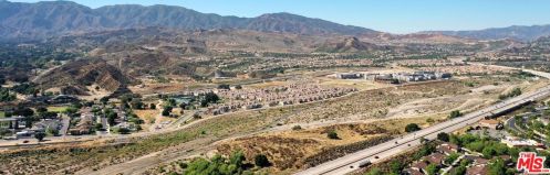 16727 Highfalls St, Santa Clarita CA  91387-3255 exterior