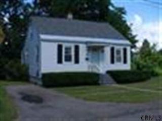 34 Fairmont Ave, West Glenville, NY 12010-1107