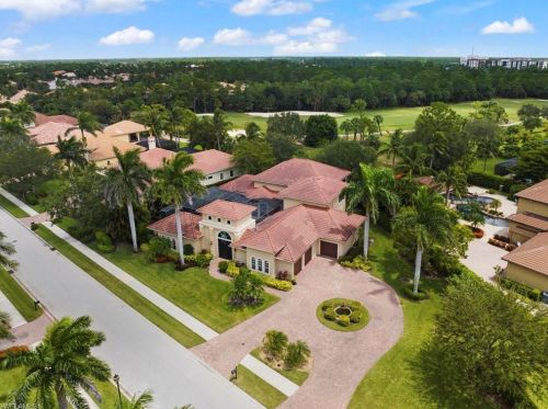 7834 Classics Dr, Naples FL  34113-3043 exterior