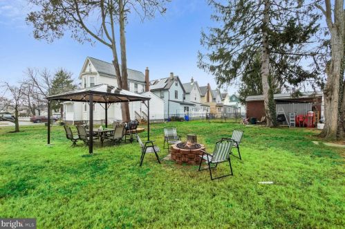 123 Maple Ave, West Deptford NJ  08093-1136 exterior