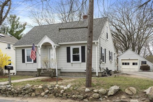 20 Jamaica St, Lawrence, MA 01843-2804