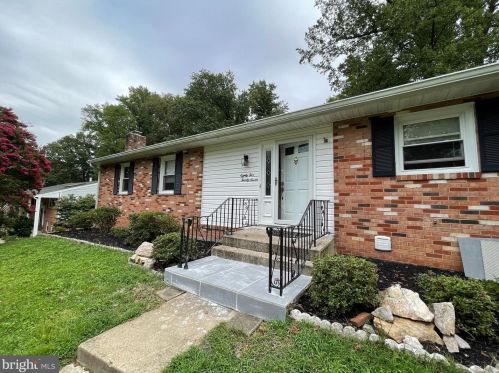8527 Kentford Dr, Springfield, VA 22152-3244