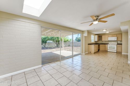 8409 Mary Dr, Tucson AZ  85730-2038 exterior