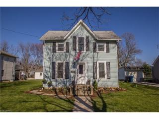 881 Exchange St, Vermilion, OH 44089-1254