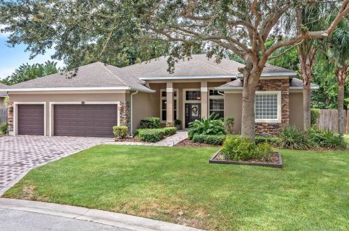 1916 Eloise Cove Dr, Winter Haven, FL 33884-3090