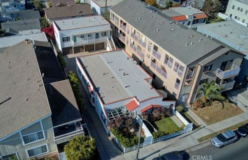 757 Redondo Ave, Long Beach CA  90804-5140 exterior