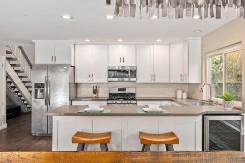 11430 Westonhill Dr, San Diego CA 92126-1461 exterior