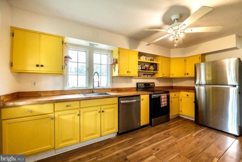 5318 Limeport Pike, Coopersburg, PA 18036-9384