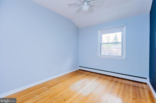 223 Meadow Dr, Yardley PA  19067-1311 exterior