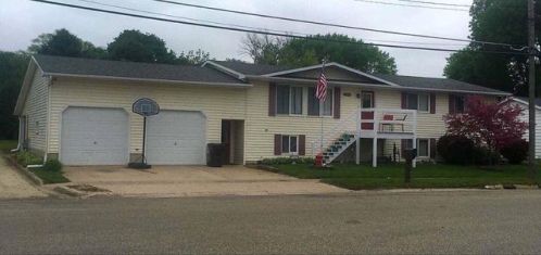 180 Washington Ave, Fredericksburg, IA 50630-1028