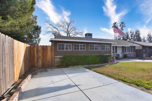 13118 6th St, Hickman, CA 95323-9613