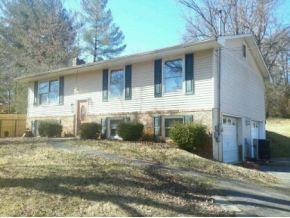 421 Light St, Kingsport, TN 37663-2123