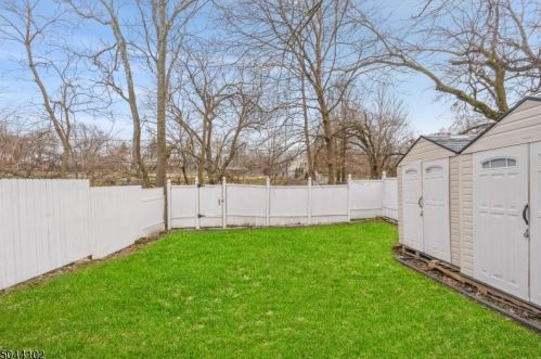 82 Montgomery St, Bloomfield NJ  07003-6064 exterior