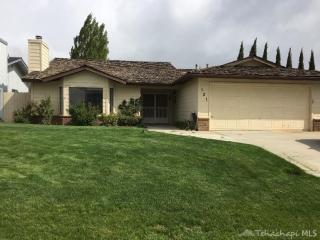 121 Sunrise Way, Tehachapi CA  93561-2420 exterior