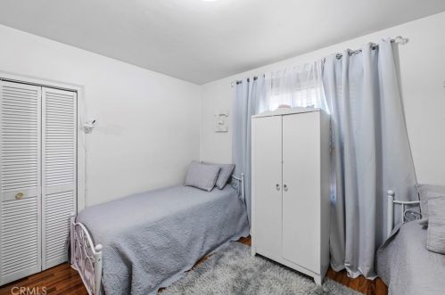 5516 Fulton Ave, Van Nuys CA  91401-5332 exterior