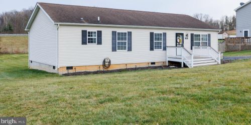 280 Massanutten Dr, Edinburg VA  22824-3022 exterior