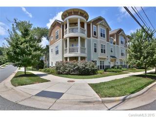 4154 Walker Rd, Charlotte, NC 28211-1518