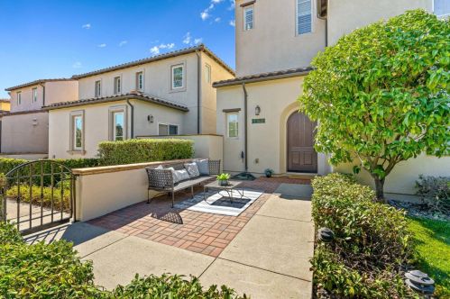 1340 Dahlia Loop, San Jose, CA 95126-5231