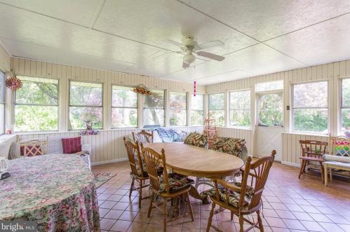 913 Catherine Ave, Woodlyn PA  19094-1002 exterior